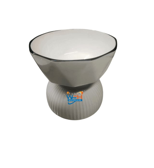 set-of-6-white-ceramic-bowls-with-black-ring